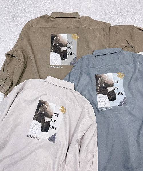 AS KNOW AS plus(アズノゥアズプラス)の「◇バッグフォトプリントビッグシャツ(シャツ/ブラウス・レディース・カーキ/ブルー/グレイッシュベージュ・FREE)」の7枚目の写真