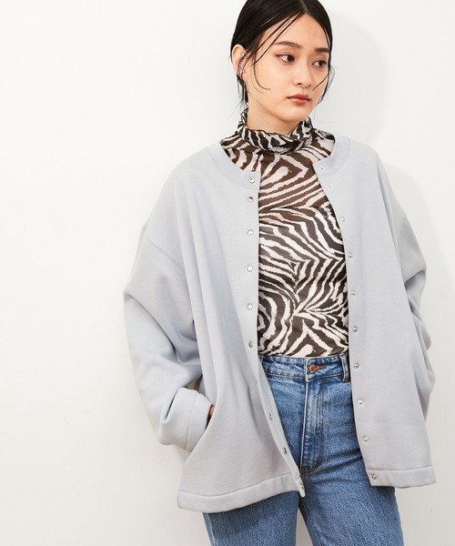 ADAM ET ROPE'(アダムエロペ)の「裏起毛裏毛ドットボタンカーディガン(カーディガン/ボレロ・レディース・ブラック/オフホワイト/サックスブルー・FREE)」の3枚目の写真
