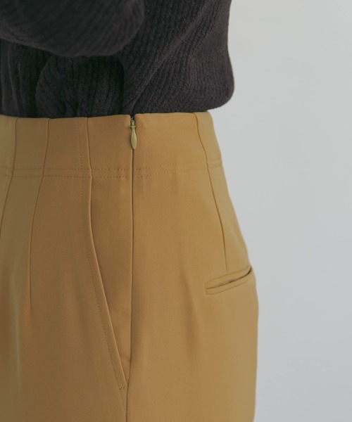 URBAN RESEARCH ROSSO WOMEN（アーバンリサーチ　ロッソ）の「ハイウエストセミフレアパンツ（その他パンツ・レディース・オリーブ/マスタード/バーガンディー・38/36）」の20枚目の写真