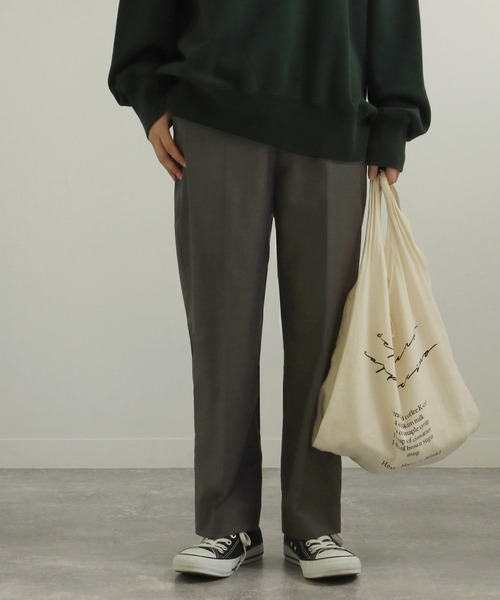 AULI(アウリィ)の「【低身長向けサイズ】PJストレートスラックスパンツ(スラックス・レディース・ブラウン/ダークグレー/レッド・XS/XXS/S)」の2枚目の写真