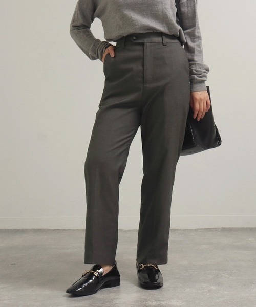 AULI(アウリィ)の「【低身長向けサイズ】PJストレートスラックスパンツ(スラックス・レディース・ブラウン/ダークグレー/レッド・XS/XXS/S)」の22枚目の写真