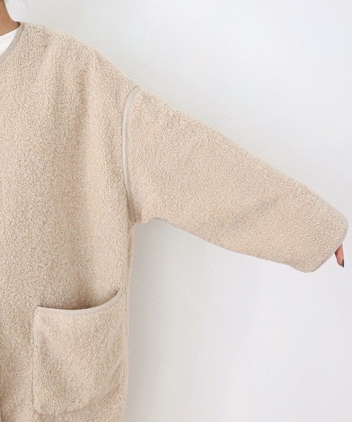 andme（アンドミー）の「合皮パイピングボアノーカラーコート（ノーカラーコート・レディース・アイボリー/モカ/ライトベージュ・M）」の22枚目の写真