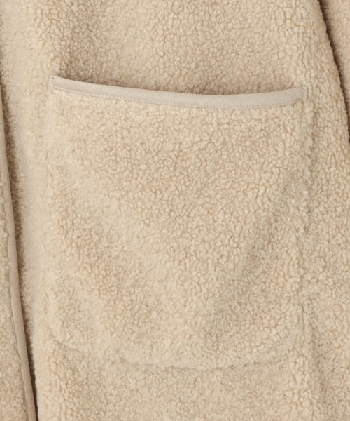 andme（アンドミー）の「合皮パイピングボアノーカラーコート（ノーカラーコート・レディース・アイボリー/モカ/ライトベージュ・M）」の10枚目の写真