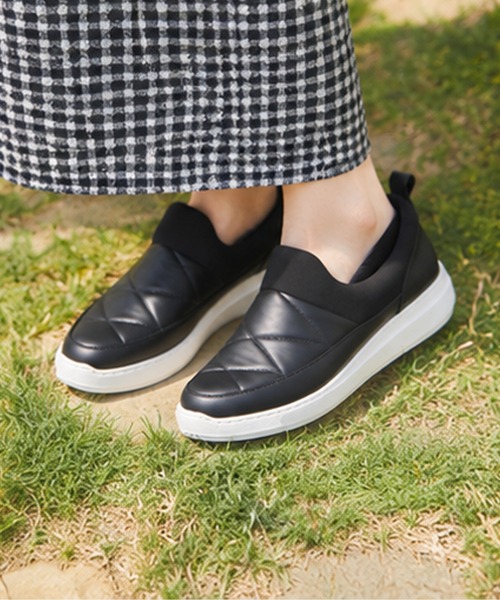 coca(ANDEX shoes product)(コカ)の「coca / BMZインソール付き ふわっと軽い 厚底 軽量 スリッポン スニーカー 121039(スニーカー・レディース・シルバー/ブラック/ブラック系その他・23cm/24cm/23.5cm/22.5cm/24.5cm)」の6枚目の写真