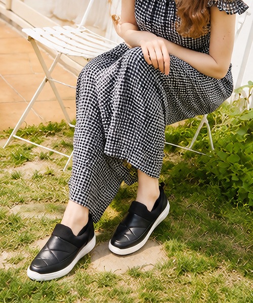 coca(ANDEX shoes product)(コカ)の「coca / BMZインソール付き ふわっと軽い 厚底 軽量 スリッポン スニーカー 121039(スニーカー・レディース・シルバー/ブラック/ブラック系その他・23cm/24cm/23.5cm/22.5cm/24.5cm)」の7枚目の写真