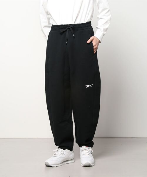 Reebok(リーボック)の「DreamBlend コットン トラックパンツ / DreamBlend Cotton Track Pants(スウェットパンツ・メンズ・ブラック/ブルー・SMALL/MEDIUM/LARGE/X-LARGE/XX-LARGE/X-SMALL/XXX-LARGE)」の11枚目の写真