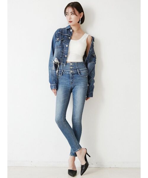 GYDA（ジェイダ）の「BACKクロスカップ付きタンクトップ（タンクトップ・レディース・ブラック/オフホワイト/イエロー・FREE）」の9枚目の写真