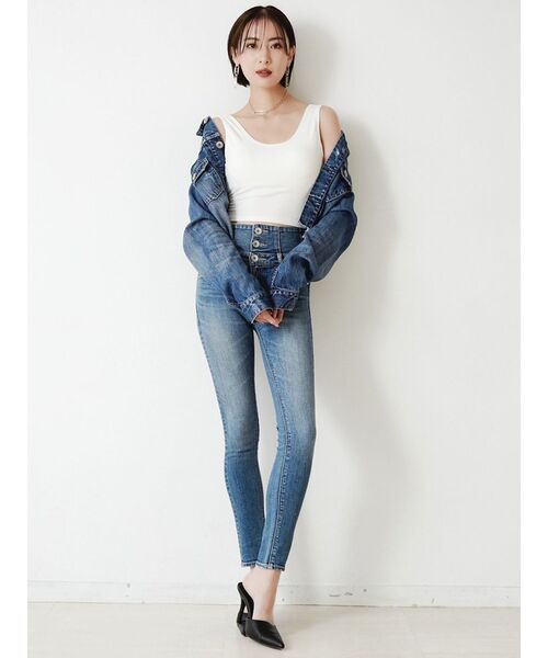 GYDA（ジェイダ）の「BACKクロスカップ付きタンクトップ（タンクトップ・レディース・ブラック/オフホワイト/イエロー・FREE）」の6枚目の写真