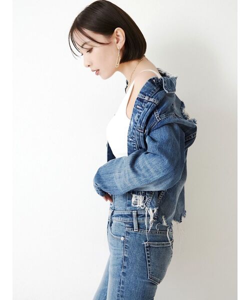 GYDA（ジェイダ）の「BACKクロスカップ付きタンクトップ（タンクトップ・レディース・ブラック/オフホワイト/イエロー・FREE）」の5枚目の写真