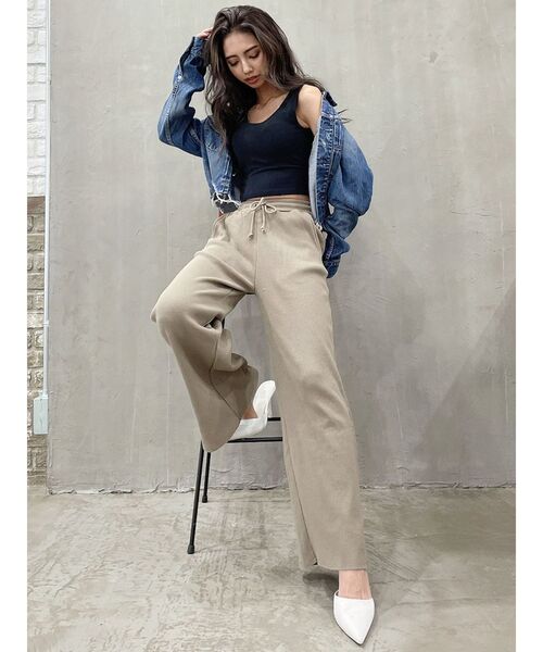 GYDA（ジェイダ）の「BACKクロスカップ付きタンクトップ（タンクトップ・レディース・ブラック/オフホワイト/イエロー・FREE）」の12枚目の写真