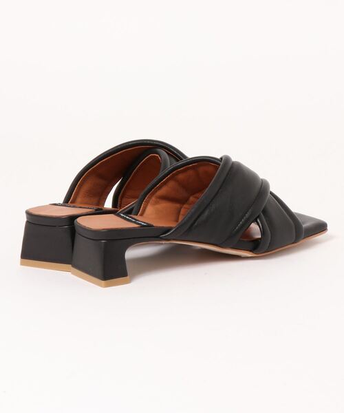 inter-chaussures(インターショシュール)の「【ANGEL ALARCON】スクエアトウクロスベルトサンダル(D22306)(サンダル・レディース・ブラック/ホワイト/イエロー・35/36/38/37)」の4枚目の写真