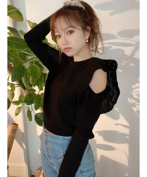 RESEXXY(リゼクシー)の「オープンショルダーメッシュニットプルオーバー(ニット/セーター・レディース・ブラック/ベージュ/ラベンダー・FREE)」の21枚目の写真