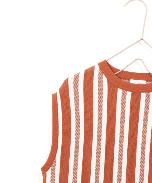 LOWRYS FARM（ローリーズファーム）の「ニットＪＱベスト　271068（ベスト・キッズ・ブラウン/ピンク・110cm/120cm/130cm/140cm/150cm）」の4枚目の写真