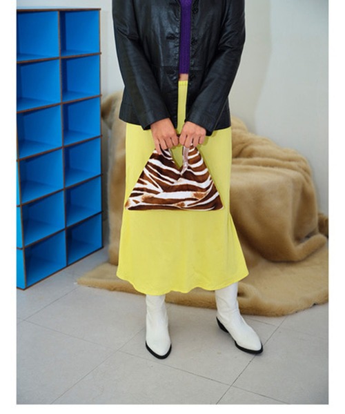 Bonjour Girl（ボンジュールガール）の「【Planforotherday/プラン・フォー・アザーデイ】Croissant mini tote bag クロワッサンミニトートバッグ（ハンドバッグ・レディース・ゼブラ・FREE）」の2枚目の写真