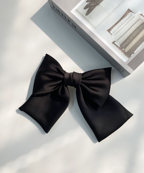 CEMONEMO(セモネモ)の「サテン ロングリボン バレッタ(バレッタ/ヘアクリップ・レディース・ブラック/アイボリー・FREE)」の20枚目の写真