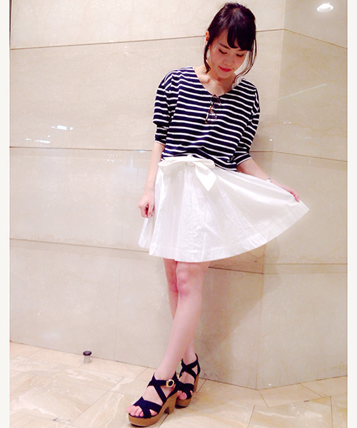 one after another NICE CLAUP（ワンアフターアナザーナイスクラップ）の「【ナイスクラップ】リボンボーダーT（Tシャツ/カットソー・レディース・オフホワイト/レッド/ネイビー・FREE）」の17枚目の写真