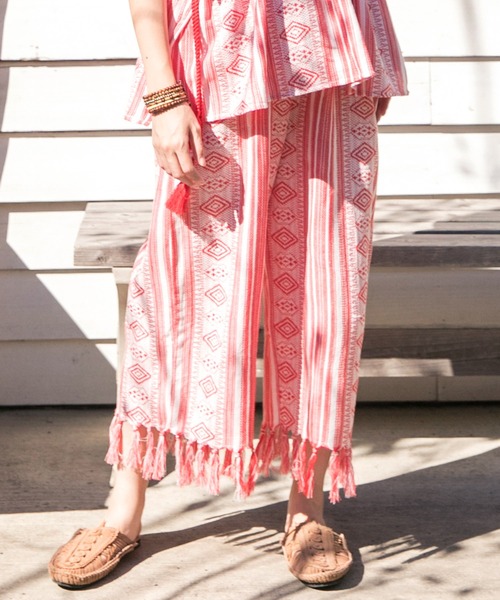 チャイハネ(チャイハネ)の「【チャイハネ】南インド織りストラナフリンジワイドパンツ(その他パンツ・レディース・ブラック/レッド/イエロー・FREE)」の1枚目の写真