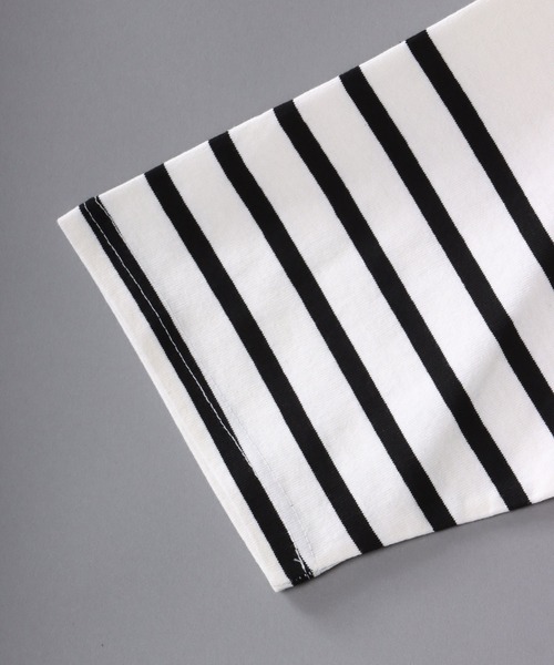 SITRY（シトリー）の「Panel border Loose silhouette boat neck T-shirt/パネルボーダー ルーズシルエット  ボートネック 半袖Ｔシャツ（Tシャツ/カットソー・メンズ・ブラック/レッド/ブルー/グリーン/ブラック系その他/ブルー系その他・M/L）」の9枚目の写真