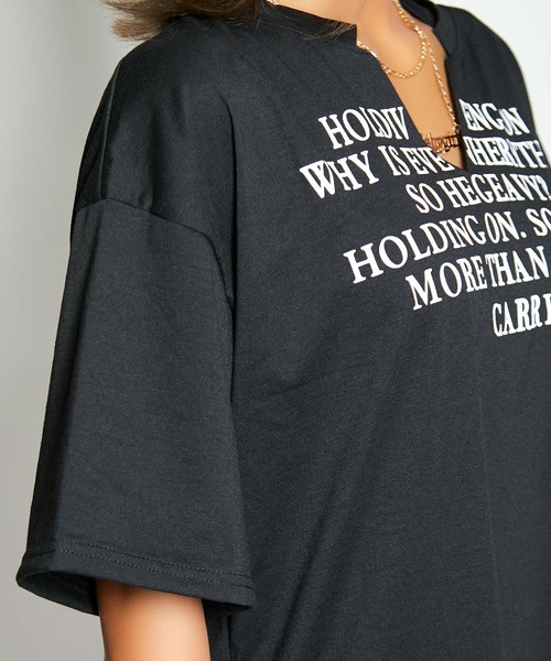 babyShoop（ベイビーシュープ）の「英字ロゴVネック半袖TOPS（Tシャツ/カットソー・レディース・ホワイト/ブラック・FREE）」の14枚目の写真