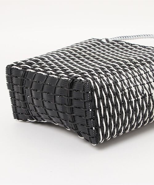 N.（N. Natural Beauty Basic）（エヌエヌナチュラルビューティーベーシック）の「[UNIQUE BATIK] バスケットトートバッグ（トートバッグ・レディース・ブラック/レッド・ﾌﾘ-）」の5枚目の写真