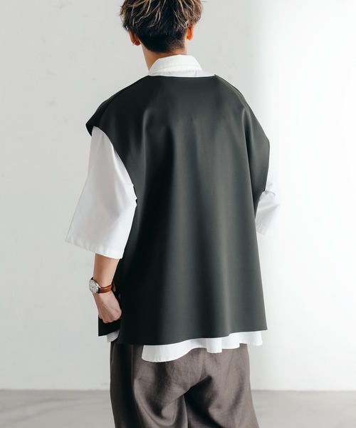 epnok(エプノック)の「ダンボールキーネックベスト(ベスト・メンズ・チャコールグレー/アイボリー/グレイッシュベージュ・SMALL/MEDIUM/LARGE)」の6枚目の写真