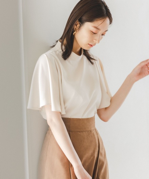 Andemiu（アンデミュウ）の「フレアスリーブブラウス298517（シャツ/ブラウス・レディース・アイボリー/ブラック/ブルー・FREE）」の2枚目の写真