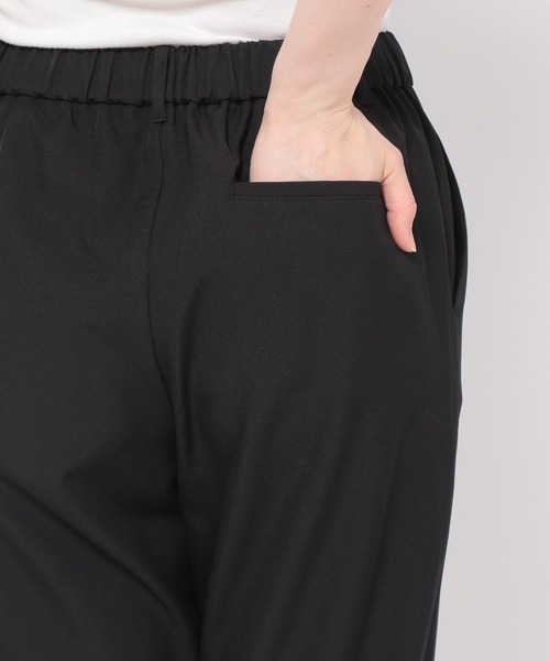 LEPSIM（レプシィム）の「嬉しい機能が付いたテーパードパンツ【ハタラク7DAYSパンツ】　281108（スラックス・レディース・ブラック/ピンク/グリーン/マスタード/グレイッシュベージュ・SMALL/MEDIUM/LARGE/X-LARGE/X-SMALL）」の11枚目の写真