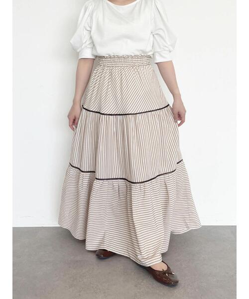 Areeam（アリーム）の「パイピングティアードロングスカート（スカート・レディース・ベージュ/ネイビー・FREE）」の14枚目の写真