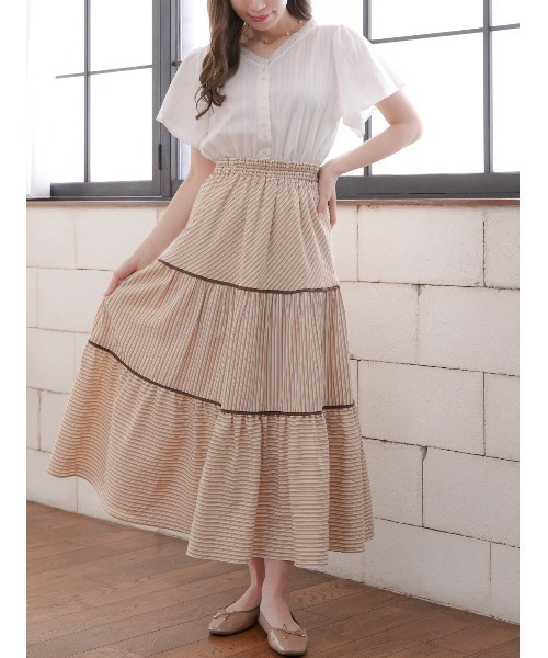 Areeam（アリーム）の「パイピングティアードロングスカート（スカート・レディース・ベージュ/ネイビー・FREE）」の3枚目の写真
