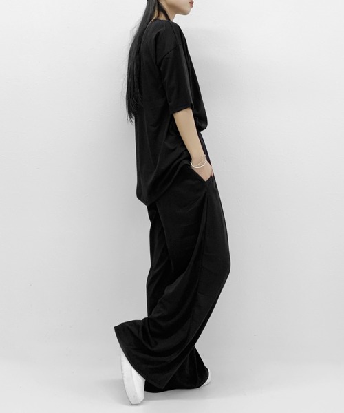LVEU.(ラブユ.)の「Over T-shirt setup / オーバーTシャツセットアップ(Tシャツ/カットソー・レディース・ブラック・FREE)」の10枚目の写真