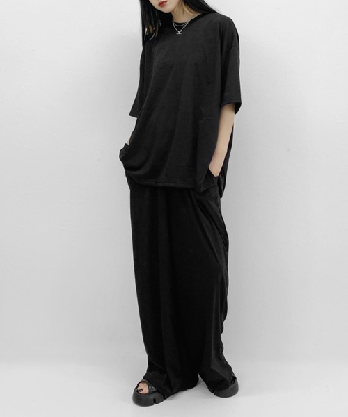 LVEU.(ラブユ.)の「Over T-shirt setup / オーバーTシャツセットアップ(Tシャツ/カットソー・レディース・ブラック・FREE)」の15枚目の写真