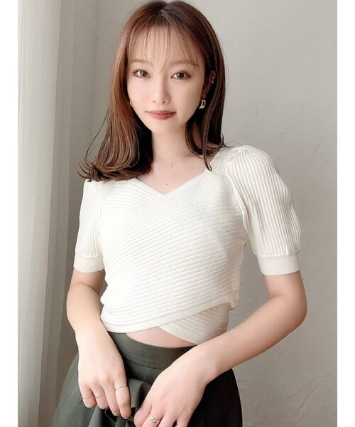 RESEXXY（リゼクシー）の「フロントクロスパワショルニット（ニット/セーター・レディース・ホワイト/ブラック/グリーン/ブラウン・FREE）」の10枚目の写真