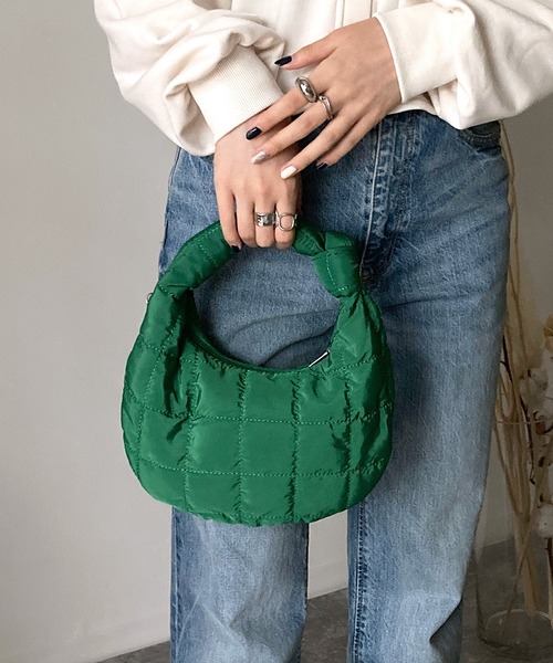 Riberry（リベリー）の「キルティング三日月ハンドバッグ（ハンドバッグ・レディース・ホワイト/ブラック/ベージュ/ブラウン/グリーン・FREE）」の5枚目の写真