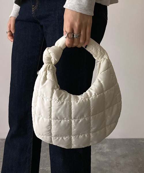 Riberry（リベリー）の「キルティング三日月ハンドバッグ（ハンドバッグ・レディース・ホワイト/ブラック/ベージュ/ブラウン/グリーン・FREE）」の7枚目の写真