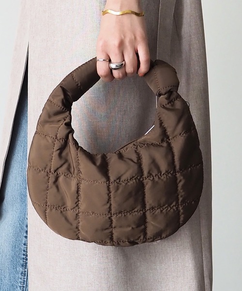 Riberry（リベリー）の「キルティング三日月ハンドバッグ（ハンドバッグ・レディース・ホワイト/ブラック/ベージュ/ブラウン/グリーン・FREE）」の9枚目の写真