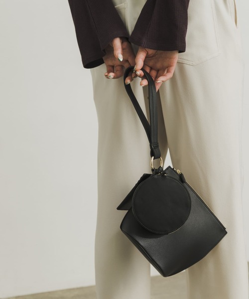 URBAN RESEARCH（アーバンリサーチ）の「マルチWAYセットバッグ（ハンドバッグ・レディース・ブラック/ブラウン・-）」の2枚目の写真