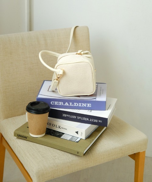 Bab（バブ）の「スクエアミニバッグ（ハンドバッグ・レディース・グリーン/アイボリー/キャメル・ONESIZE）」の6枚目の写真