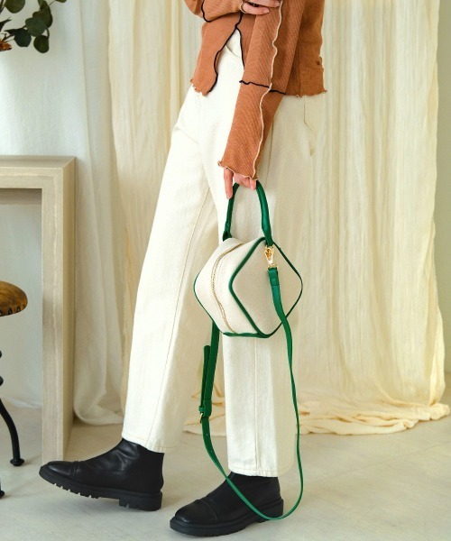 Bab（バブ）の「スクエアミニバッグ（ハンドバッグ・レディース・グリーン/アイボリー/キャメル・ONESIZE）」の8枚目の写真