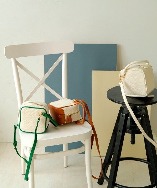 Bab（バブ）の「スクエアミニバッグ（ハンドバッグ・レディース・グリーン/アイボリー/キャメル・ONESIZE）」の7枚目の写真