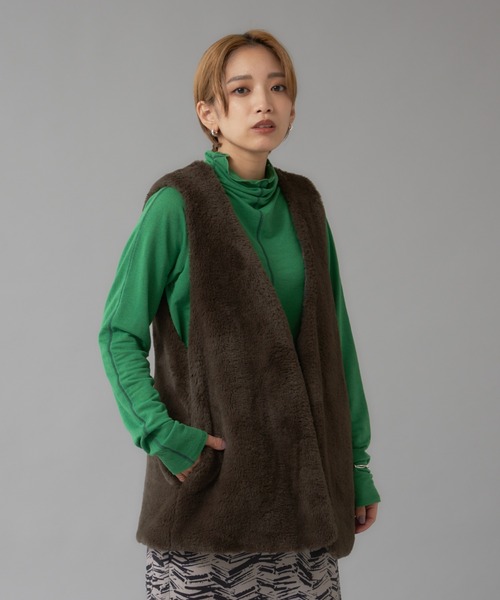 NOMINE（ノミネ）の「【2WAY】ファー×チェックリバーシブルベスト（ベスト・レディース・チャコールグレー/ブラウン・フリー）」の2枚目の写真