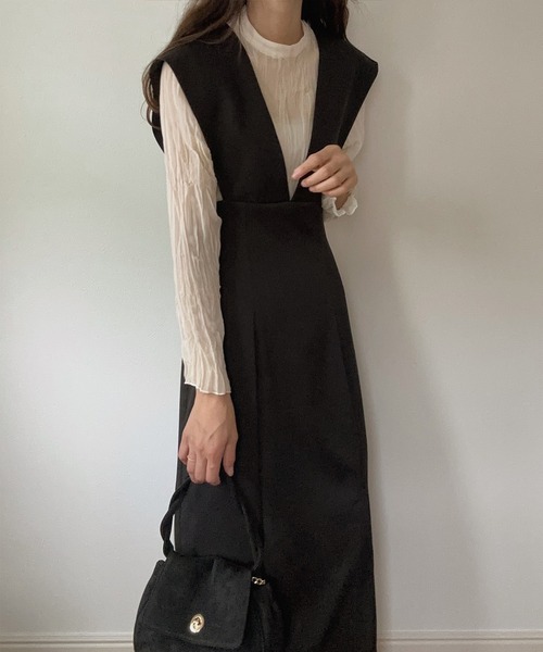 LAUIR（ラウアー）の「ワイドショルダーフロントスリットワンピース（ワンピース・レディース・アイボリー/モカ/ブラック・LARGE/MEDIUM）」の5枚目の写真