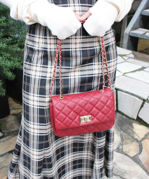 INGNI（イング）の「キルティングショルダーBAG（ハンドバッグ・レディース・ブラック/ボルドー/キャメル・ONE SIZE）」の12枚目の写真