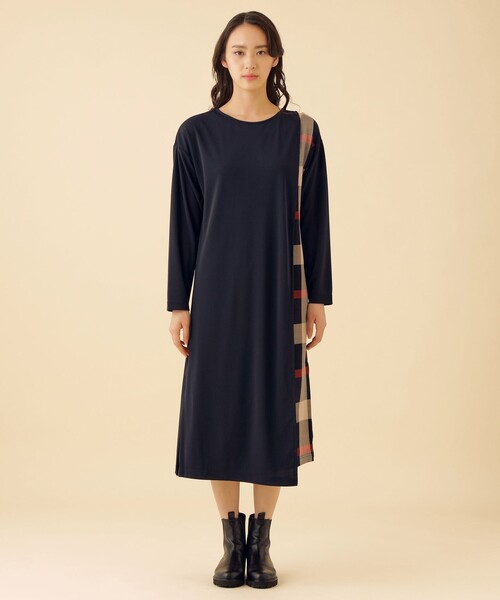 CB CRESTBRIDGE（シービークレストブリッジ）の「肩見せIラインワンピース（ワンピース・レディース・ダークブラウン/ライトベージュ/ダークネイビー・S/M）」の21枚目の写真