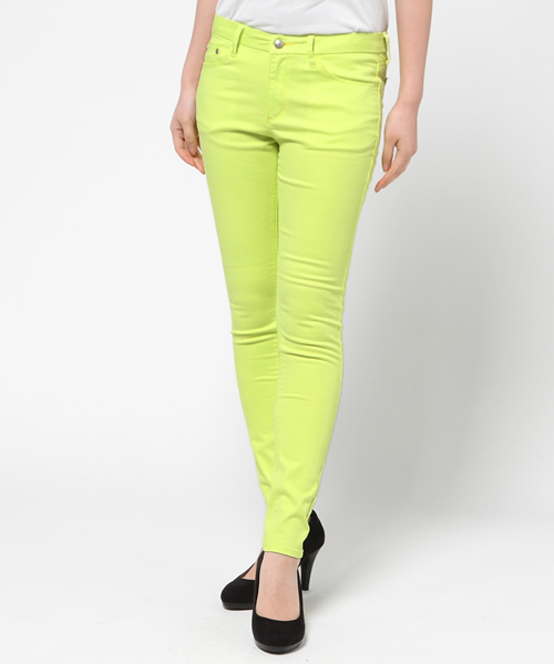 AZUL by moussy（アズールバイマウジー）の「A Perfect Skinny(L70)（その他パンツ・レディース・ピンク/ライム/グリーン・LARGE/SMALL/MEDIUM/X-SMALL）」の2枚目の写真