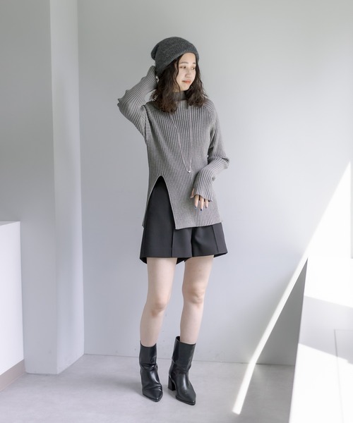 セール】【カラー展開豊富】サイドスリットハイネックリブニット