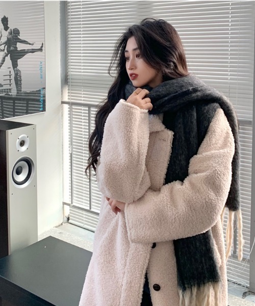 yuue' ( wear )(ユーイ)の「mochimochi大判マフラー(マフラー・レディース・ブラック/レッド/パープル/オフホワイト・FREE)」の15枚目の写真