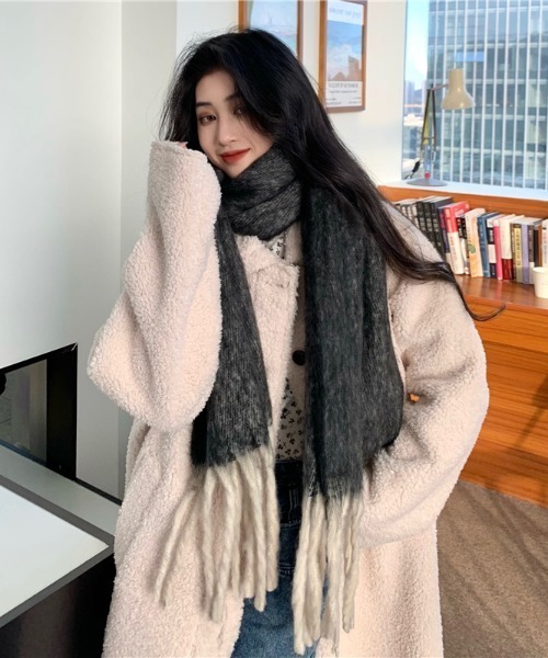 yuue' ( wear )(ユーイ)の「mochimochi大判マフラー(マフラー・レディース・ブラック/レッド/パープル/オフホワイト・FREE)」の21枚目の写真