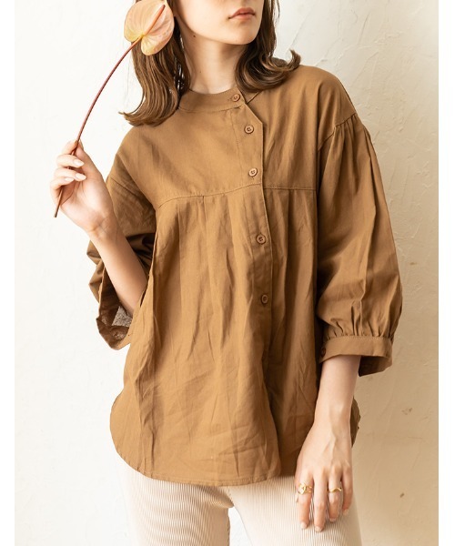 chocomee（チョコミー）の「button blouse/ボタンブラウス（シャツ/ブラウス・レディース・ベージュ/ブラウン・FREE）」の2枚目の写真