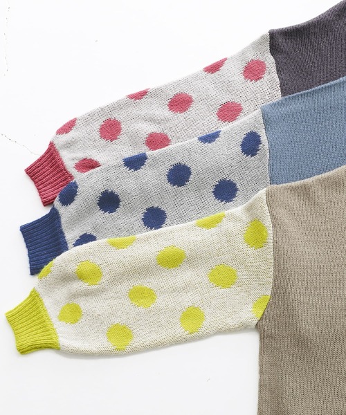 osharewalker(オシャレウォーカー)の「『ドット柄ジャカードローゲージニット』(ニット/セーター・レディース・ベージュ/チャコール/グレイッシュブルー・FREE)」の4枚目の写真