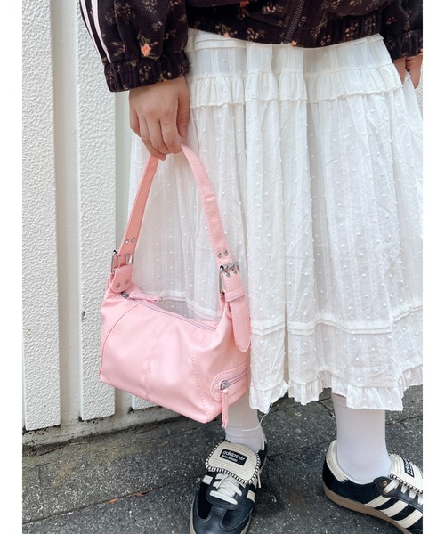 PHILLY(フィリー)の「べルトデザインバッグ(ショルダーバッグ・レディース・ブラック/ピンク/アイボリー・FREE)」の3枚目の写真